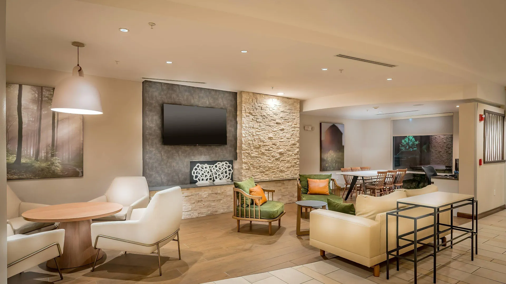Staying Near Schlitterbahn New Braunfels: 5 Hotels Compared
