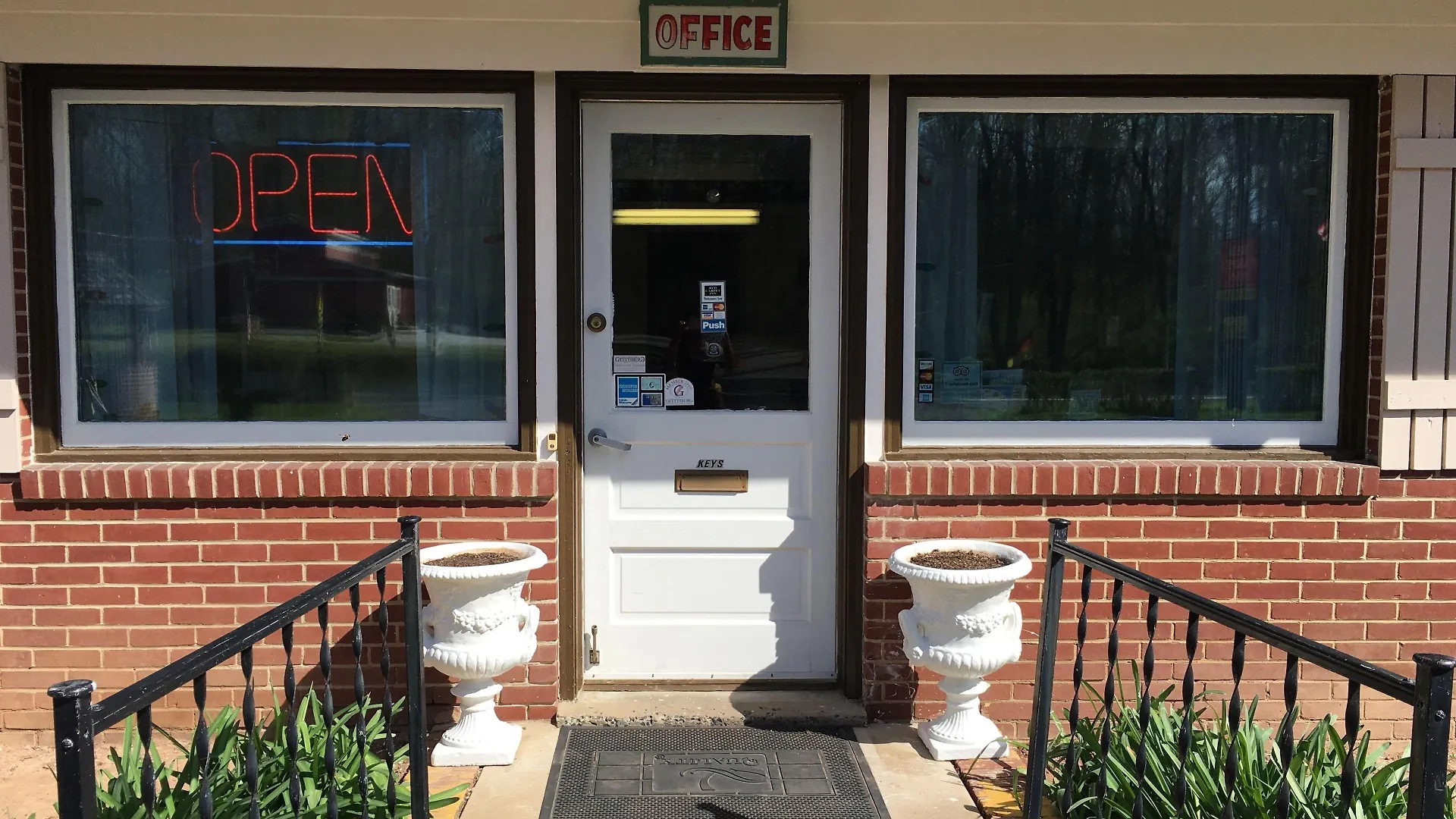 2 Family Hotels Near David Wills House for Easy Gettysburg Access